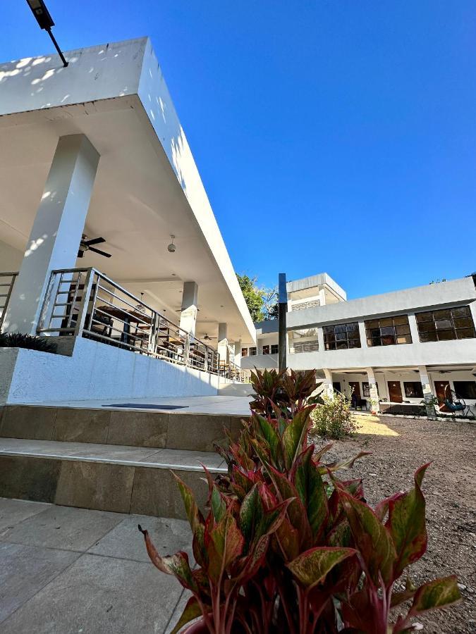 Harbour Bliss Hotel Coron Exterior photo