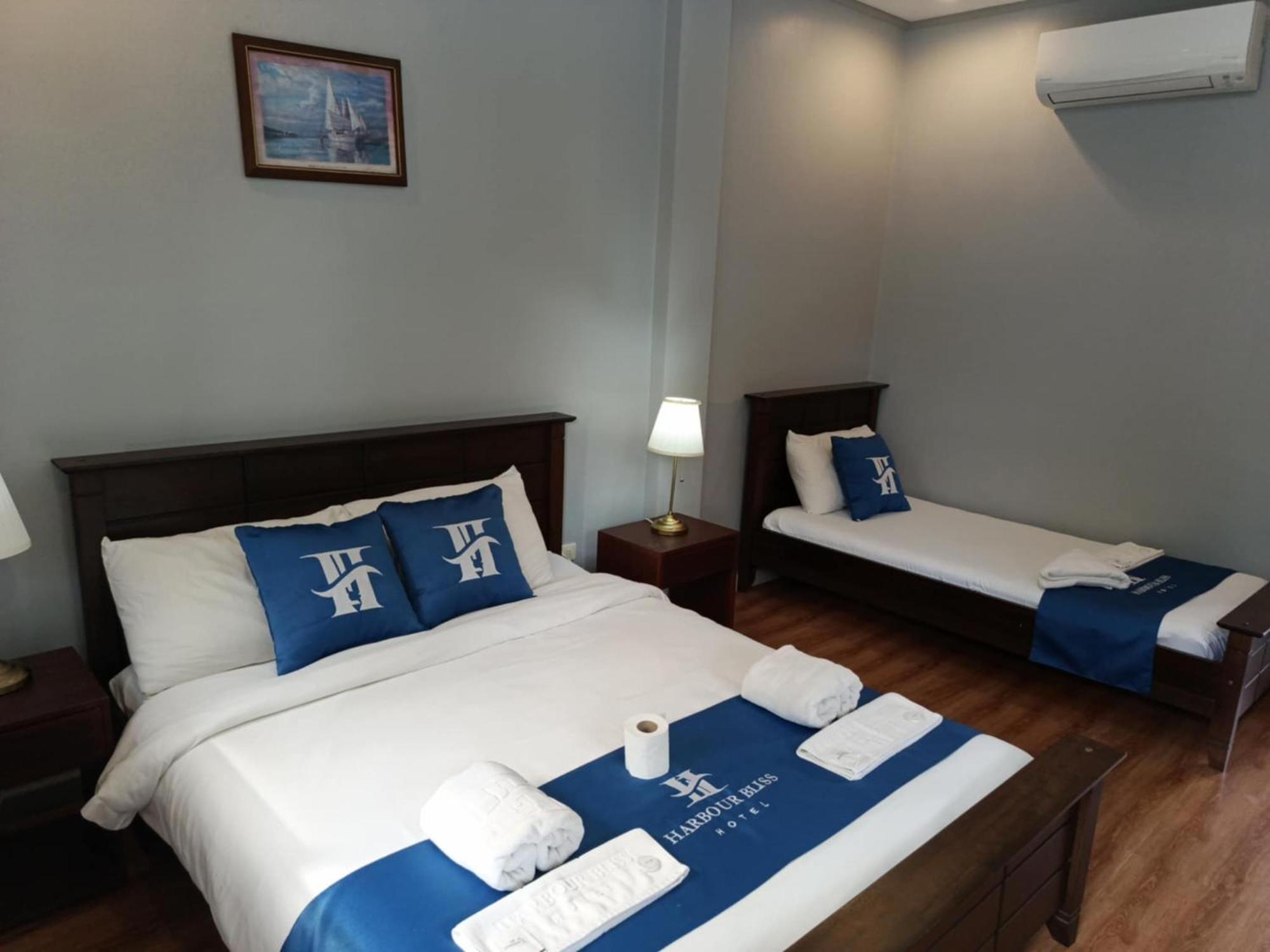 Harbour Bliss Hotel Coron Exterior photo