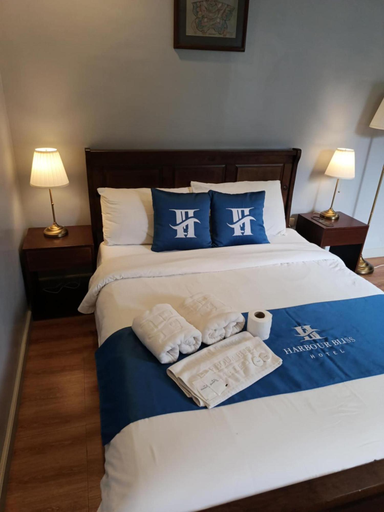 Harbour Bliss Hotel Coron Exterior photo