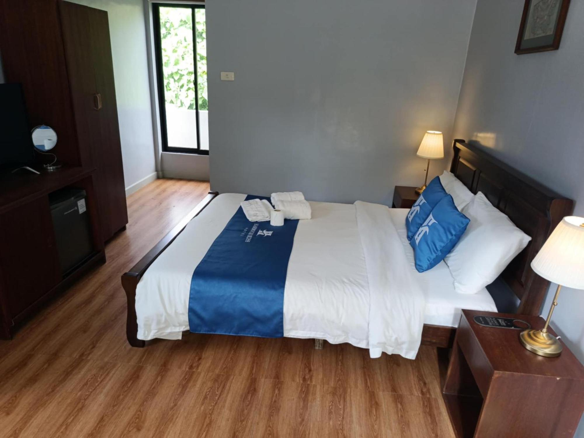 Harbour Bliss Hotel Coron Exterior photo